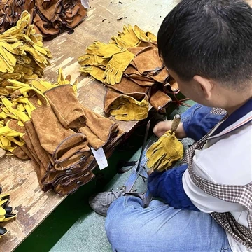 Ingwanti tax-Xogħol tal-Ġardinaġġ tal-Ġardinaġġ tal-Moda Artab U Komdu Qed Ji...